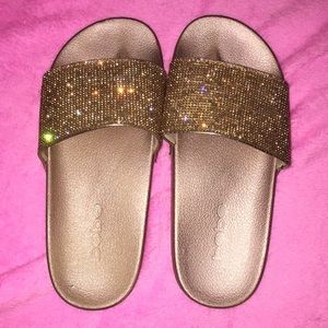 Bebe Fonda Womens Crystal Slide Sandals ✨